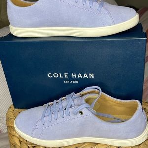 Gently Used COLE HAAN Lavender Suede Sneaker